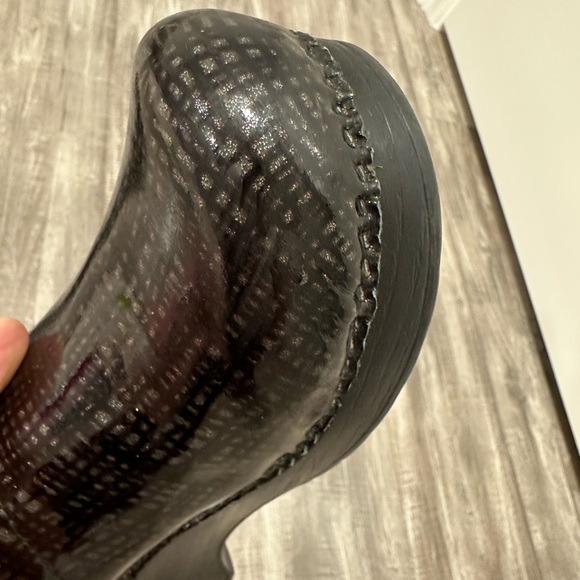 Dansko Professional Clog- Patent Leather, Women’s 8.5 - Picture 13 of 15